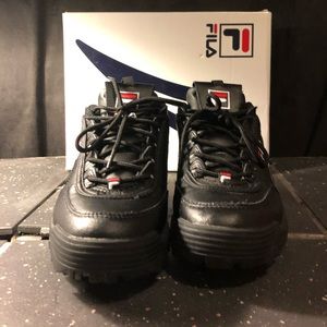 Fila Disruptor 2 Black/Red/White Women’s 7.5
